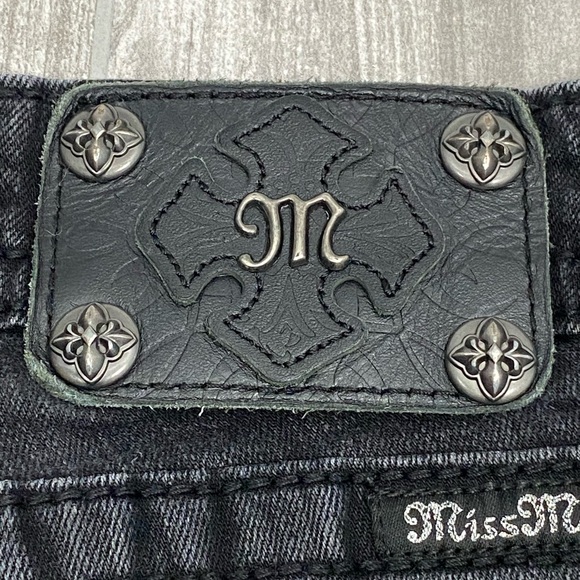 Miss Me black skinny jeans denim embellished cross design on back pockets Sz 27 - Picture 5 of 16